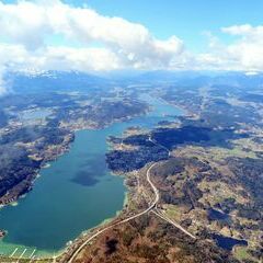 Flugwegposition um 10:36:05: Aufgenommen in der Nähe von Klagenfurt am Wörthersee, Österreich in 2430 Meter